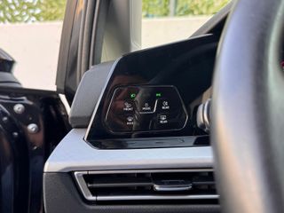 VOLKSWAGEN Golf Life 1.5 TSI 96kW (130CV)