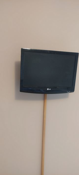 TV LG 22" Negra