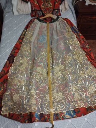 Traje Fallera naranja completo