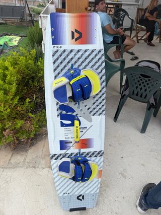 Tabla Duotone Select SLS 2024 se vende todo junto