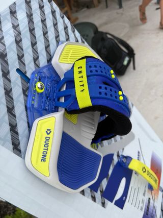 Tabla Duotone Select SLS 2024 se vende todo junto