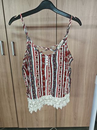 Blusa tirantes estampada roja y blanca