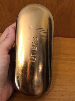 GUESS - montura metálica marrón/dorado con funda