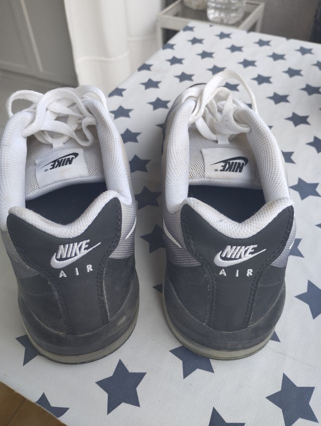 Zapatillas Nike Air Max blancas y negras