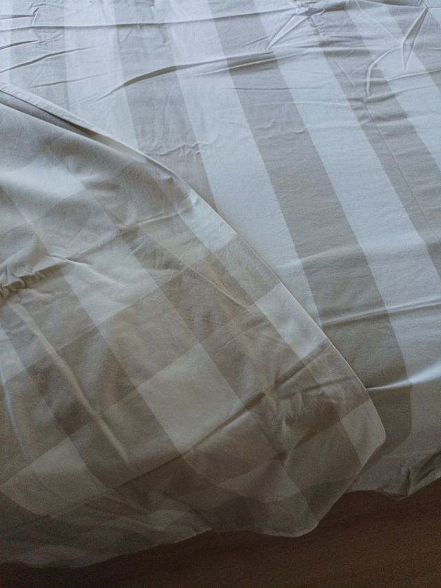 Funda nórdica reversible beige y blanca. 200x220.