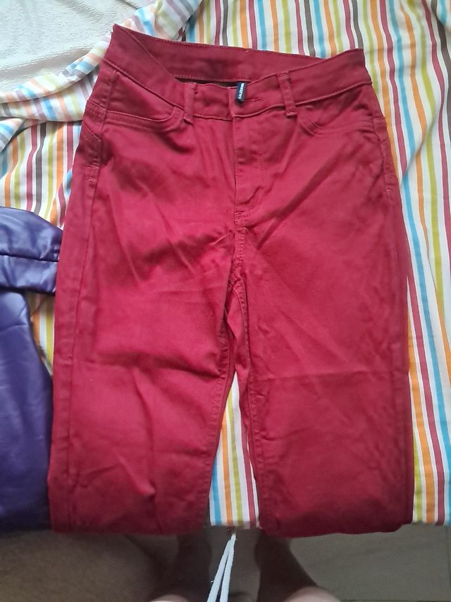 LOTE. Dos Pantalones Calzedonia Slim Feat y REGALO