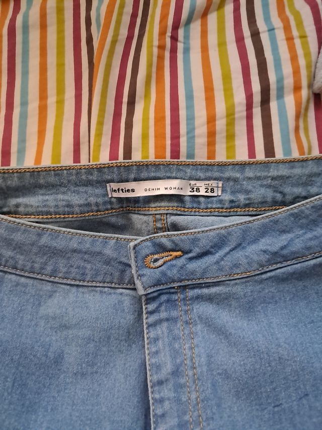 LOTE. Dos Pantalones Calzedonia Slim Feat y REGALO