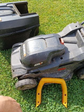 Cortacésped Worx estropeado