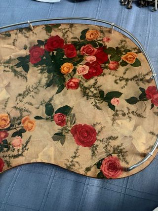Bandeja cama vintage con rosas de mas de 80 años