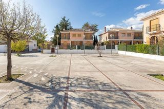 Casa pareada en venta en Huétor Vega