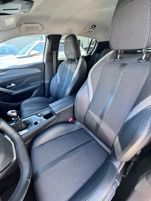 Peugeot 308 2023
