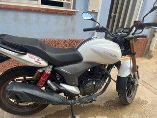 Moto 125c.c  Marca Keeway RKV ,en excelente estado