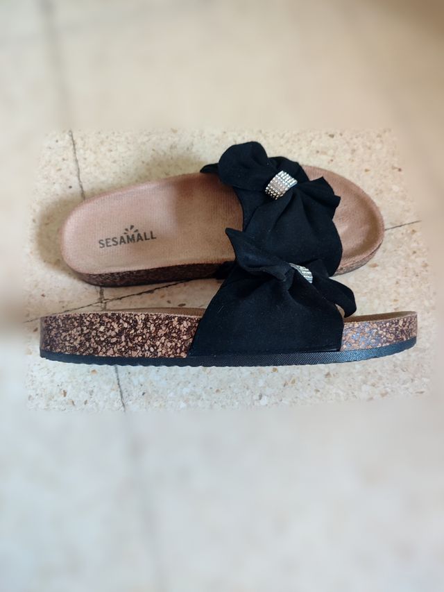 Sandalias negras