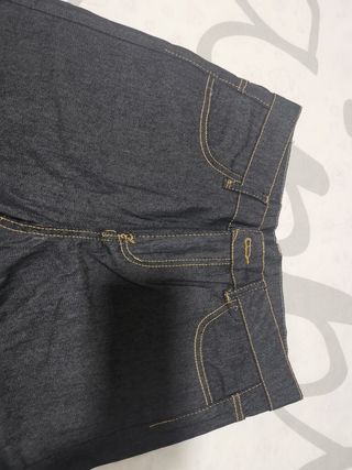 Jeans azul marino nuevos