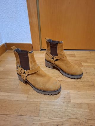 Botines serraje marrón