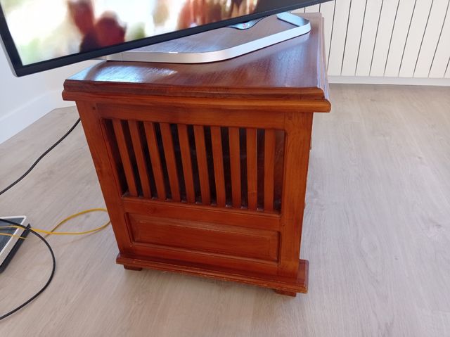 Mesa TV madera maciza