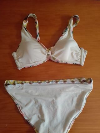 Bikini multicolor estampado