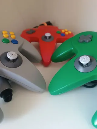 Pack gris +(Rojo o Verde). Mandos 