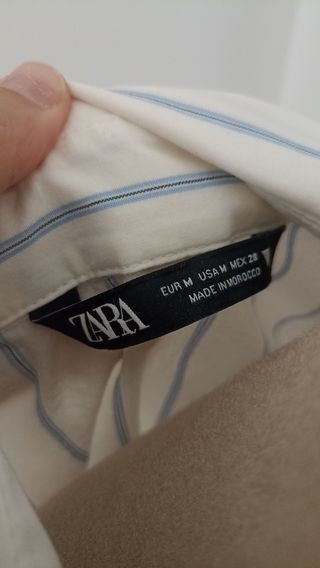 Camisa Zara blanca y azul rayas