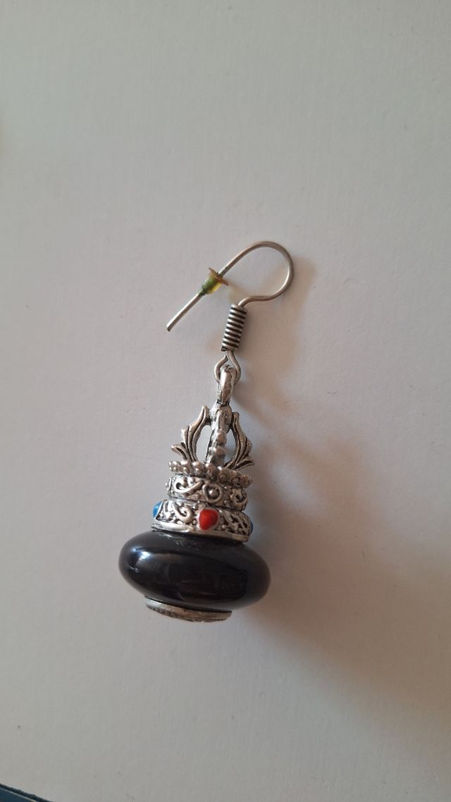 Pendientes étnicos negros plata