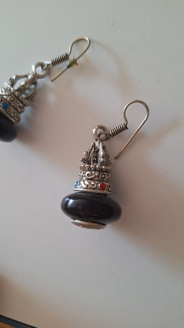 Pendientes étnicos negros plata