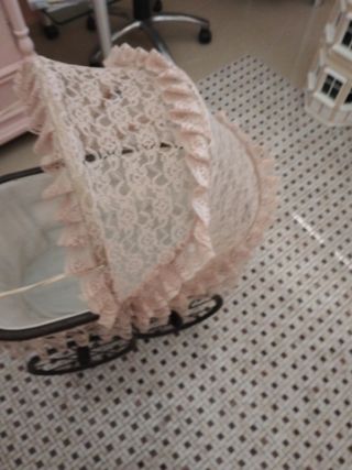 Coche Muñeca antiguo