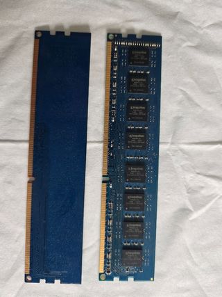 Lote dos Ram de 8 y 4 gb Kingston ACR16D3LU1KGBGR