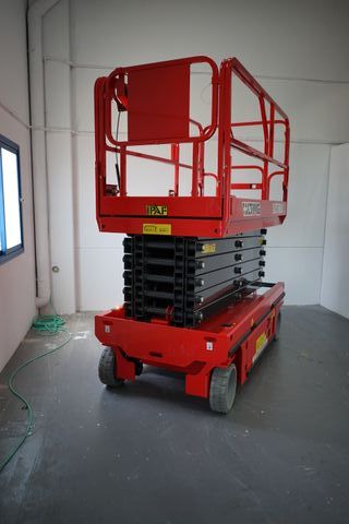 Plataforma elevadora eléctrica 12m