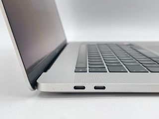 MacBook Pro 16" 2019