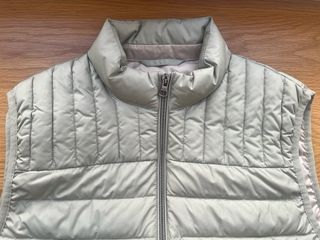 Chaleco acolchado HACKETT verde claro. Original. 