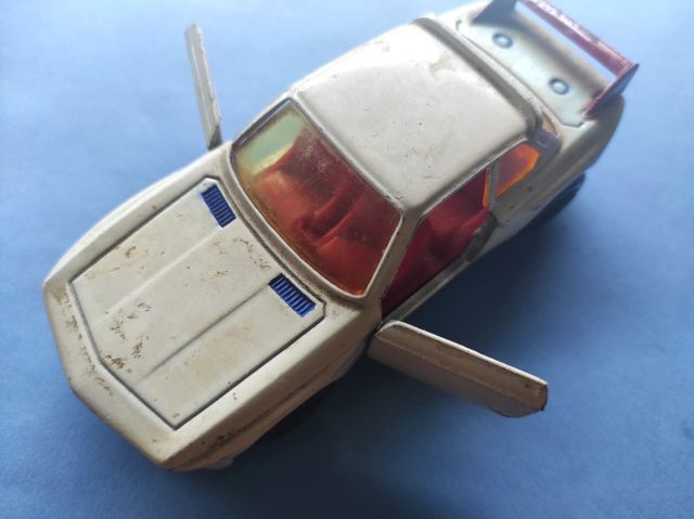 Miniatura BMW 3.3 CSI Guisval 1:37