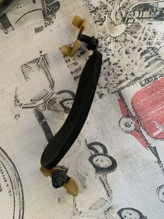 Mentonera Wolf + Soporte 1/2-1/4 para violín oviol