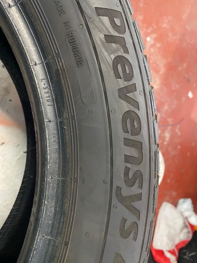 Neumáticos 195/55/16 87v usados. Buen estado.