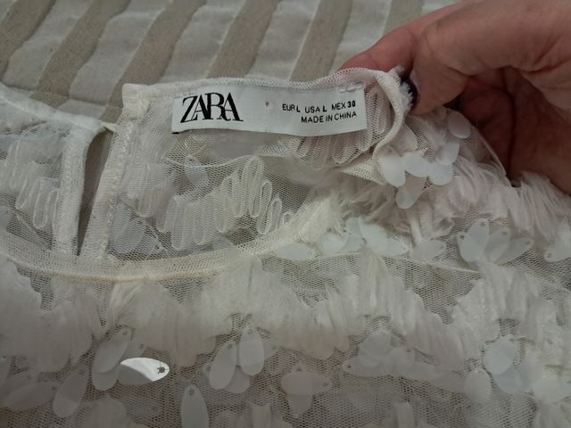 Blusa Zara paetês branca