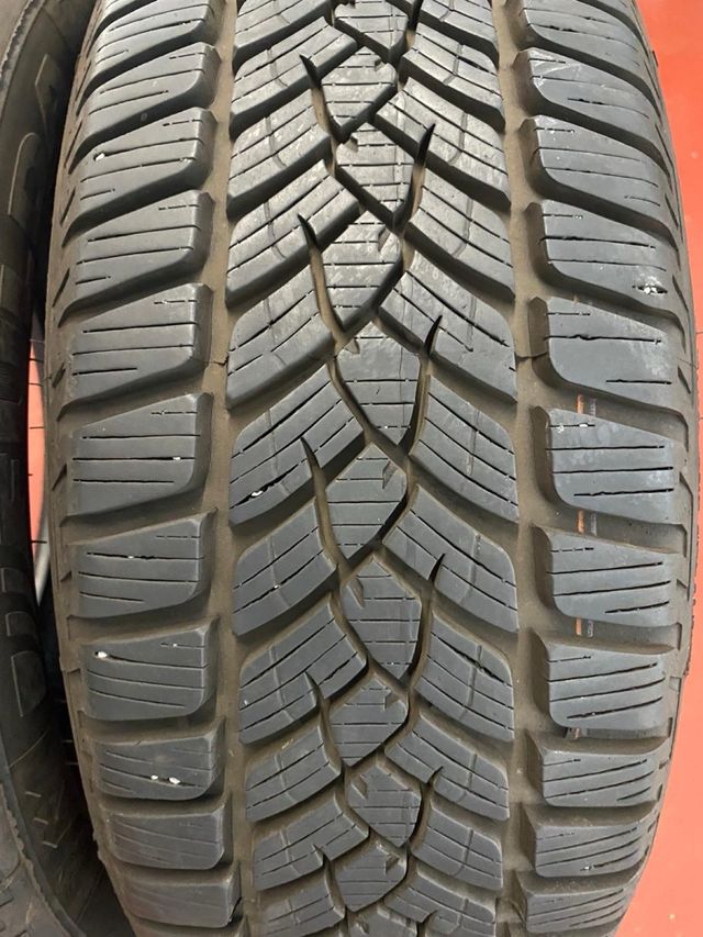 Neumáticos 4 estaciones 205/60/16 marca Fulda