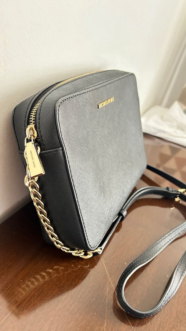 Bolso bandolera Michael Kors negro