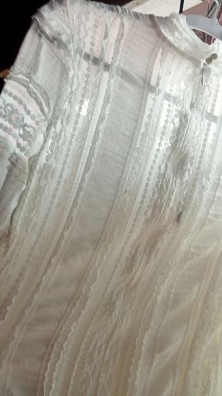 €25 el precio de 1 Blusa blancas hilo mujer