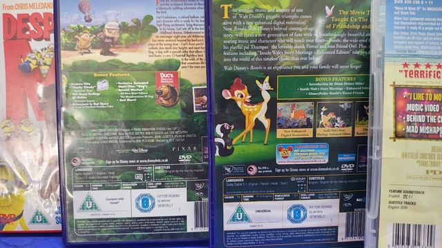 Pack 4 DVDs infantiles: Gru, Up, Bambi, Madagascar