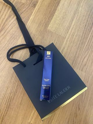 Pintalabios Estée Lauder 222 Rojo