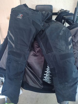 Chaqueta y pantalón moto Richa Spirit usada