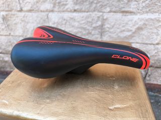 Sillín bici Clone