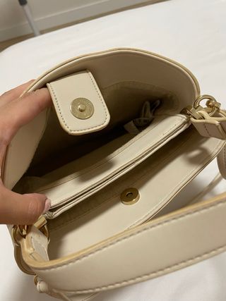 Bolso beige de rafia