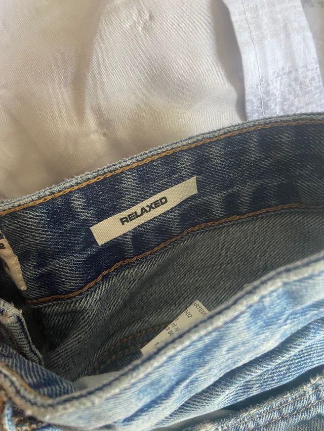 Vaqueros Pull&Bear rotos, talla 42 EU