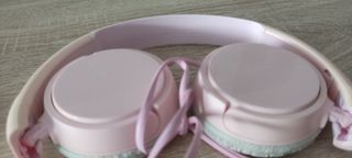 Auriculares Sony rosa