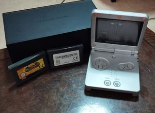 Game Boy Advance SP Gris Plata + Juegos