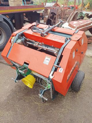 Minirotoempacadora Zepellin 850