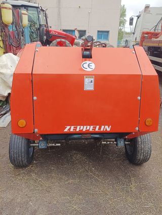 Minirotoempacadora Zepellin 850