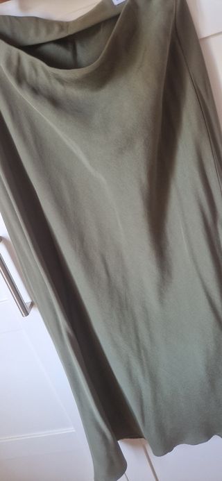 Falda Zara verde oliva - Talla S