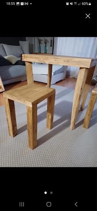 Mesa y taburetes para cocina estilo rustico