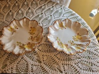 2 Platos porcelana dorados
